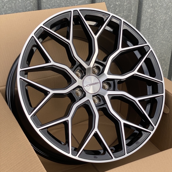 17Х7.5 5*112 ET 38 D 66.6 Vossen HF-2 Черные с полировкой BP